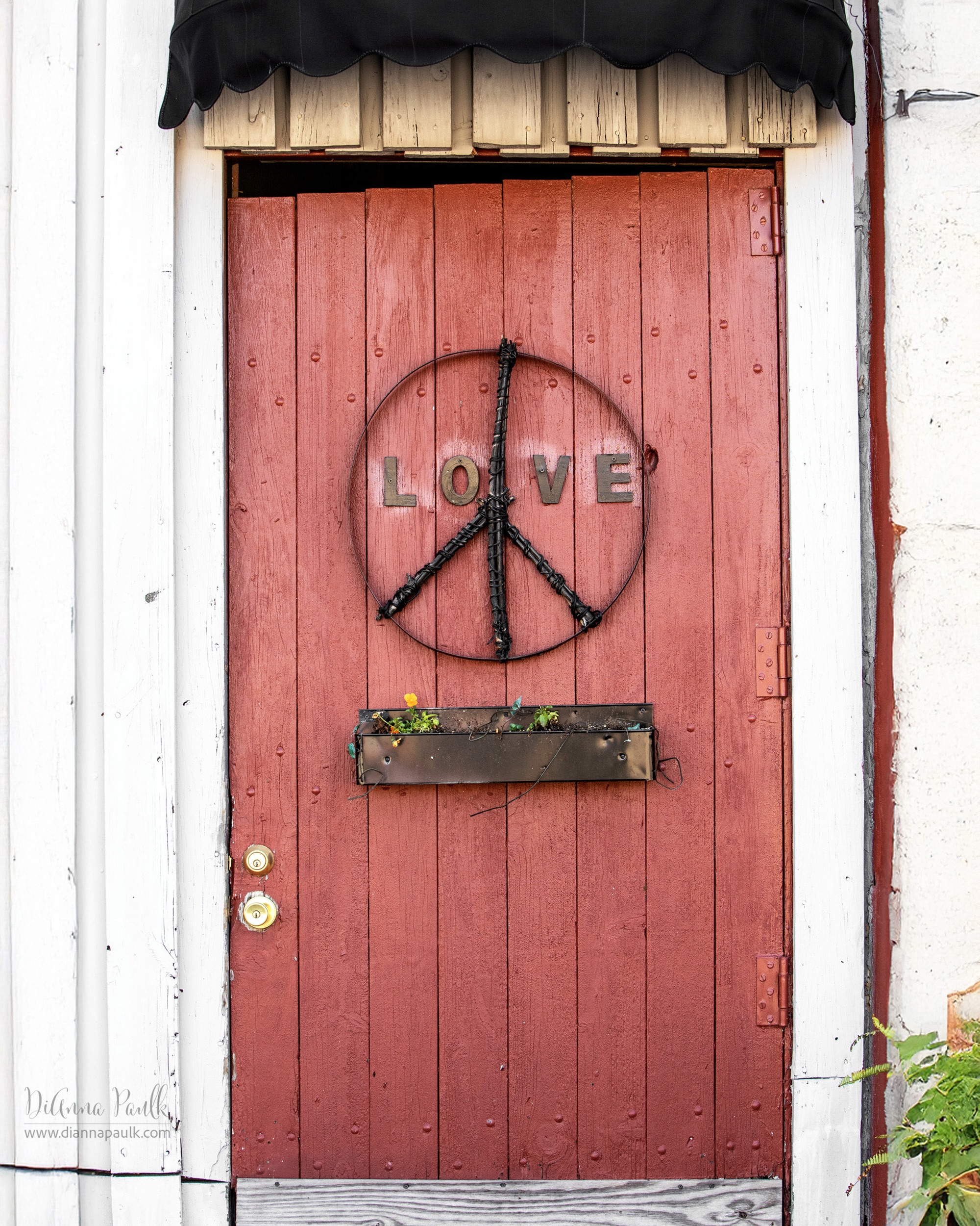 July’s Color Chase Challenge is Muted Terra Cotta.

This is one of my all-time favorite finds while exploring Selma with a friend a few years ago.  Not my usual genre of photography but I just fell in love with it when I saw it!

#colorchasechallenge #july2026 #ccc_terracotta #diannapaulkphotography @colorchasechallenge