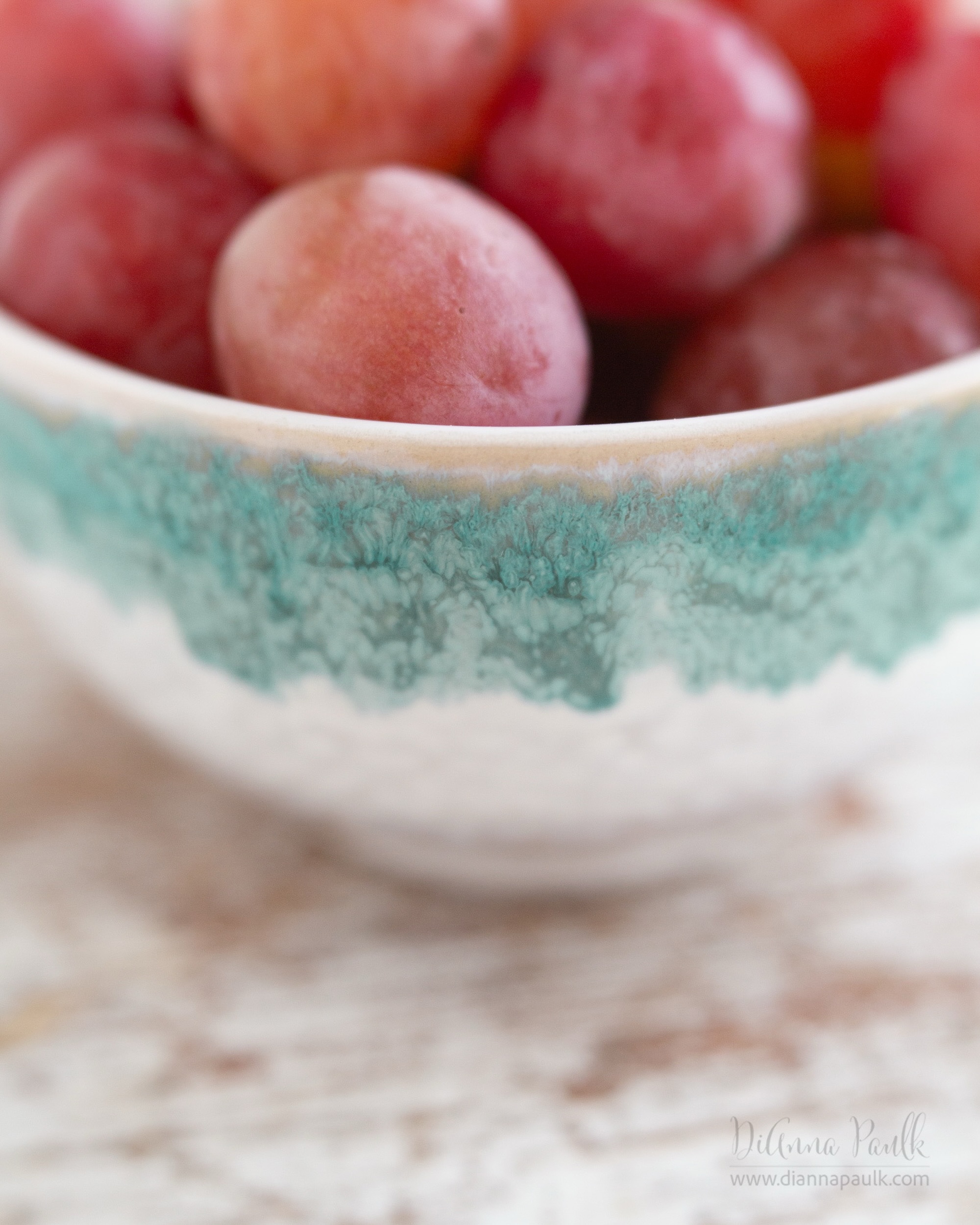 August Color Chase Challenge: Faded Turquoise

Canon 5D Mark III, Lensbaby Velvet 56, f/4, 1/125s, ISO 800, window light

#colorchasechallenge #ccc_fadedturquoise #diannapaulkphotography #shootextraordinary @colorchasechallenge